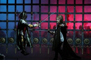 Verdi's Macbeth als poppentheater in Teheran.