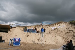crusoe Het openluchttheater op Terschelling in aanbouw (foto: Nationale Reisopera).