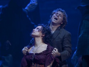 Elina Garanca en Roberto Alagna (foto: Ken Howard / Metropolitan Opera).