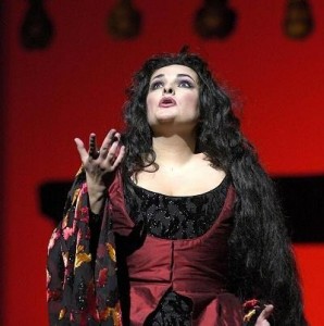 KellyGod-Adriana God in Adriana Lecouvreur (foto: Lutz Edelhoff).