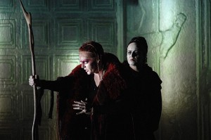 John Nelson (conductor), Pierre Audi (director), George Tsypin (sets), Andra Schmidt-Futterer (costumes), Peter van Praet (lighting design), Amir Hossein pour & Jonathan Lunn (choreography), Klaus Bertisch (dramaturge)
