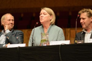 Edwin Rutten, Nadine Secunde en Bart Schneemann tijdens de paneldiscussie over Wagner (foto: Dré de Man).