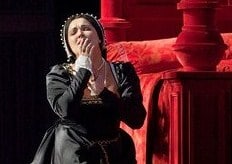 Anna Netrebko als Anna Bolena (foto: Ken Howard / Metropolitan Opera).