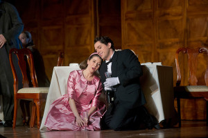 Lisette Oropesa en Paolo Fanale (foto: Ken Howard / Metropolitan Opera).