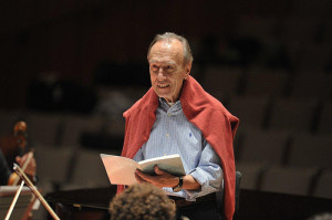 Abbado in 2011, bij het Orchestra Mozart (foto: Il Fatto Quotidiano / Creative Commons license).