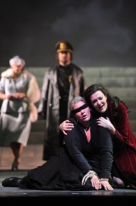 Scène uit La Gioconda (foto: Theater St. Gallen / Hans Jörg Michel).