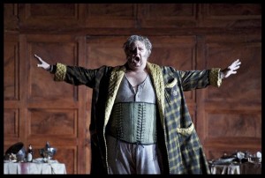 Scène uit Falstaff van De Nationale Opera (foto: BAUS).