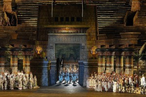 Scène uit Aida (foto: Maurizio Brenzoni / Arena di Verona).