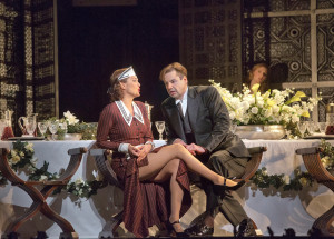 Scène uit Le nozze di Figaro, met Marlis Petersen en Peter Mattei (foto: Ken Howard / Metropolitan Opera).