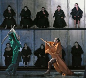 Telramund en Lohengrin in de Lohengrin-productie van De Nationale Opera (foto: Ruth Walz). 