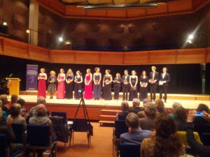 Applaus voor de deelnemers aan het einde van het afsluitende concert.
