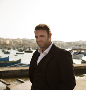 Joseph Calleja op Malta (foto: Simon Fowler / Decca).