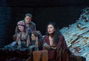 Rachvelishvili als Carmen bij de Metropolitan Opera (foto: Ken Howard / Metropolitan Opera).