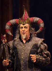 Leo Nucci als Rigoletto (foto: Jacky Croisier / Opéra Royal de Wallonie).