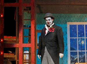 Marcel Álvarez in Pagliacci (foto: Cory Weaver / Metropolitan Opera).