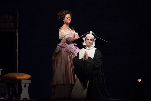 Pretty Yende met Juan Diego Flórez in Le Comte Ory bij de Metropolitan Opera, januari 2013 (foto: Marty Sohl / Metropolitan Opera).