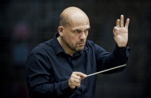 Jaap van Zweden dirigeert zijn vierde Wagner in de NTR ZaterdagMatinee (foto: Hans van der Woerd).