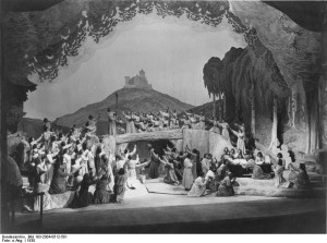 De slotscène van Tannhäuser tijdens de Bayreuther Festspiele van 1930 (foto: Bundesarchiv, Bild 183-2004-0512-501 / CC-BY-SA 3.0).