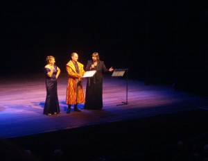 BarokOpera Amsterdam presenteert dit seizoen onder leiding van Frédérique Chauvet (rechts) een bijzondere Don Giovanni (foto: Place de l'Opera).