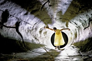 Anna Prohaska in Der Freischütz bij de Staatsoper Berlin (© Katrib Ribbe).