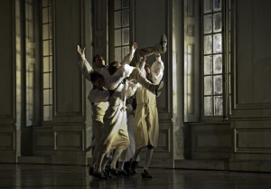 Scène uit Le nozze di Figaro (© Clive Barda / Royal Opera House).