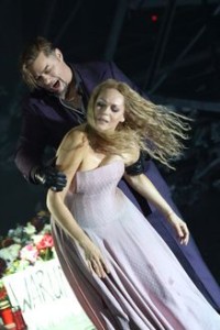 René Pape en Kristine Opolais in Mefistofele (© Wilfried Hösl / Bayerische Staatsoper).