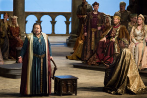 Scène uit Tannhäuser, met links Johan Botha (© Marty Sohl / Metropolitan Opera).