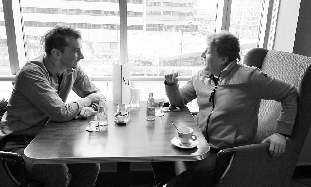 Henk Neven en Marcel Reijans in gesprek. (© Place de l'Opera)