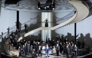 Scène uit Un ballo in maschera in München. (© Wilfried Hösl / Bayerische Staatsoper)