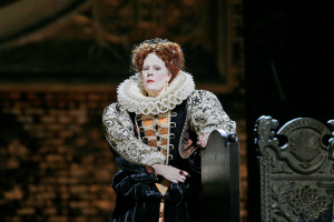 Roberto Devereux. (© Ken Howard / Metropolitan Opera)