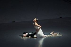 Igone de Jongh (Juliette) en James Stout (Roméo) in Roméo et Juliette. (© De Nationale Opera)