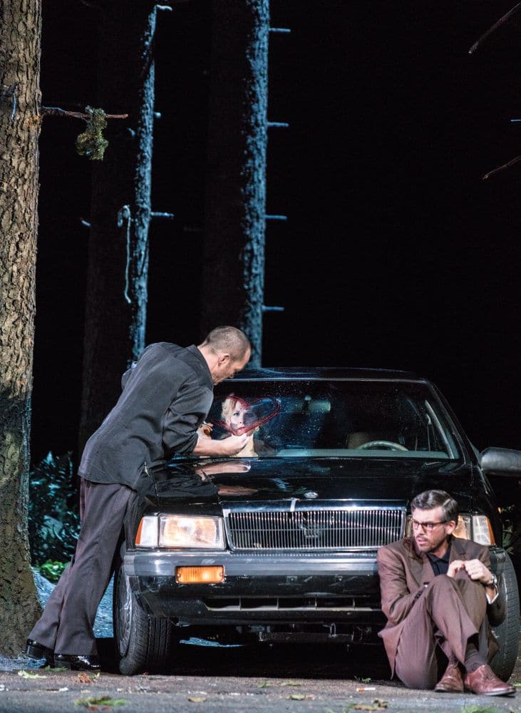Christopher Maltman (Don Giovanni), Sally Matthews (Donna Anna) en Juan Francisco Gatell (Don Ottavio) in Don Giovanni bij De Nationale Opera. (© Marco Borggreve)
