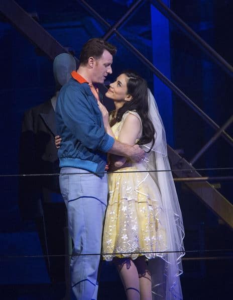 Norman Reinhardt (Tony) en Michelle Veintimilla (Maria) in West Side Story. (© Salzburger Festspiele / Silvia Lelli)