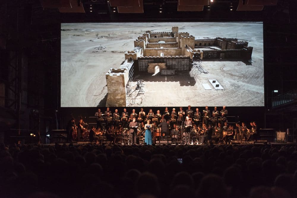 Die Schöpfung van Haydn, met beelden van Julian Rosefeldt. (© Wonge Bermann / Rurhtriennale 2015)
