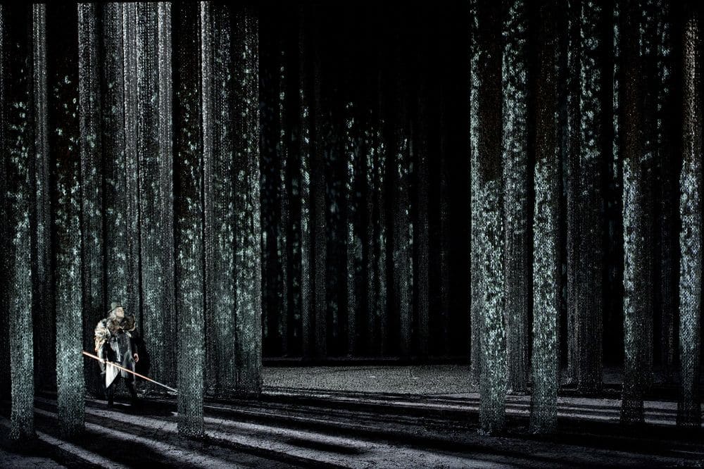 Scène uit Siegfried bij de Staatsoper Berlin (beeld van de vorige speelsreeks). (© Monika Rittershaus)