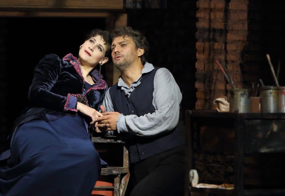 Anja Harteros en Jonas Kaufmann in Tosca bij de Bayerische Staatsoper. (© Wilfried Hösl)