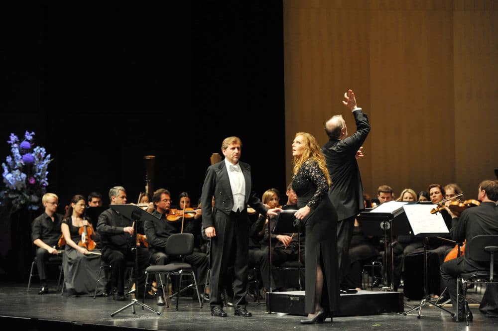 Andreas Schager en Eva-Maria Westbroek in Die Walküre in het Festspielhaus Baden-Baden. (© Andrea Kremper)