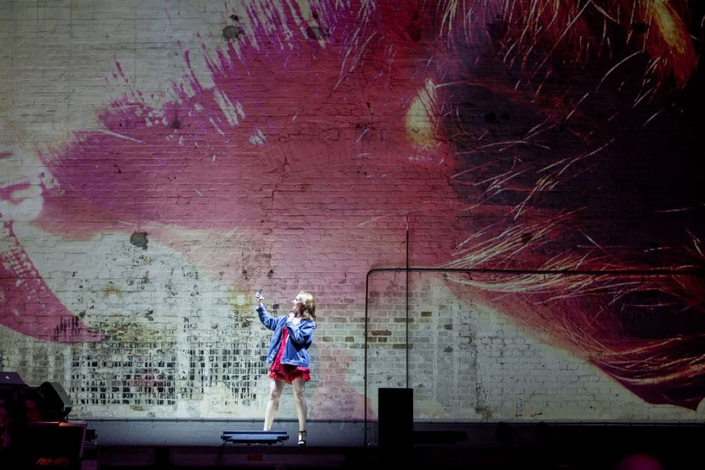 Alexandra Flood als Violetta in Traviata remixed. (© Jeroen van Zijp)