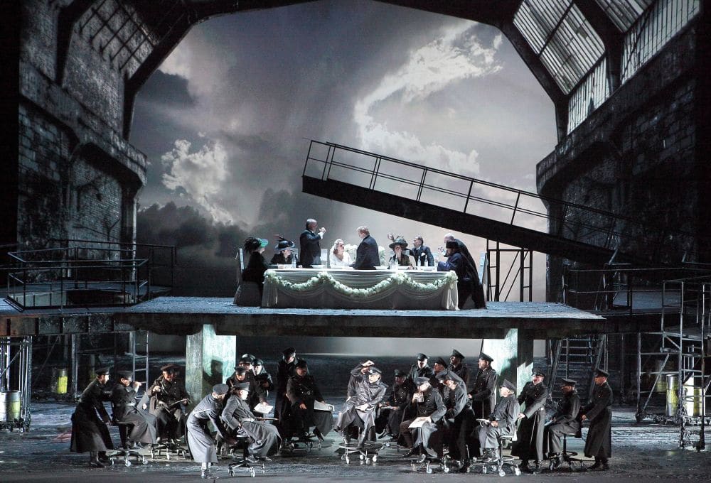 Scène uit Lady Macbeth van Mtsensk. (© Wilfried Hösl)