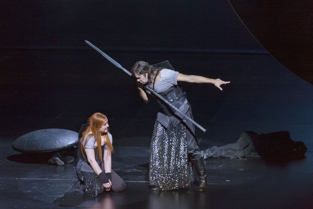 Bastiaan Everink als Klingsor, met Petra Lang als Kundry. (© Ruth Walz / De Nationale Opera)