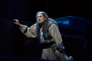 Plácido Domingo als Nabucco. (© Marty Sohl / Metropolitan Opera)