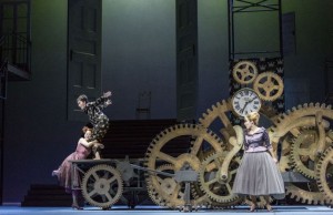 Scène uit L'Étoile bij De Nationale Opera. (© Marco Borggreve)