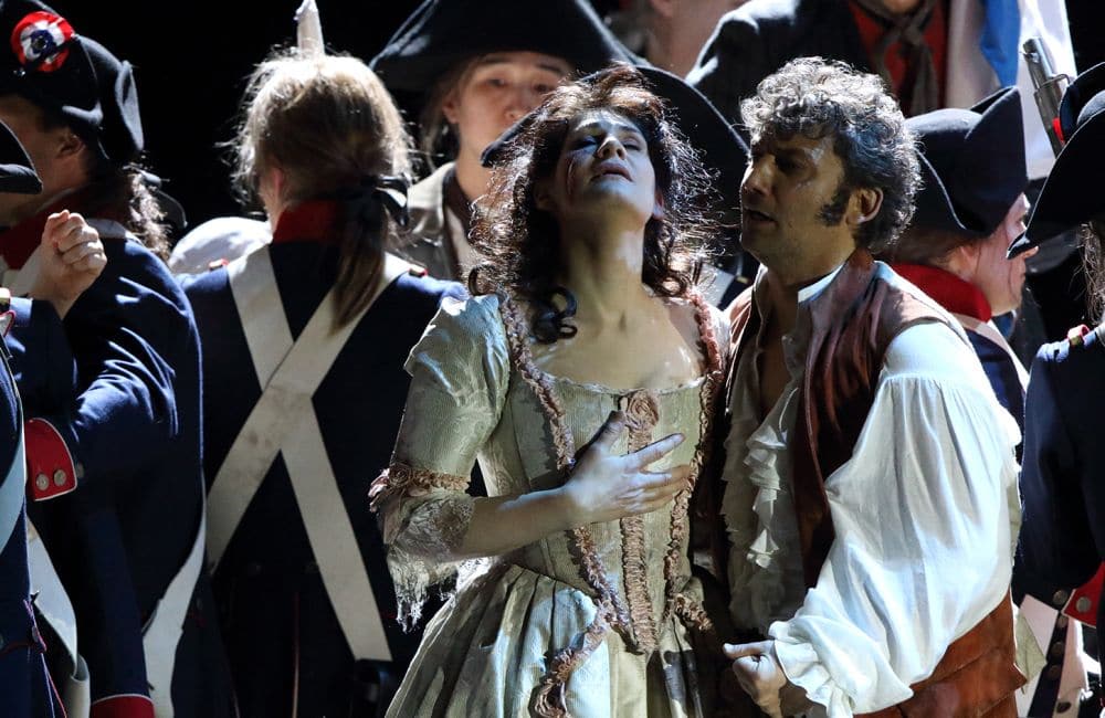 Anja Harteros en Jonas Kaufmann in Andrea Chénier. (© Wilfried Hösl)