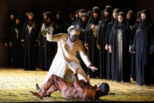 Scène uit Semiramide in München. (© Wilfried Hösl)