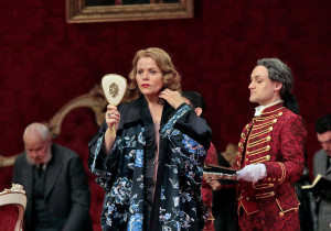 Renée Fleming in Der Rosenkavalier. (© Ken Howard / Metropolitan Opera)