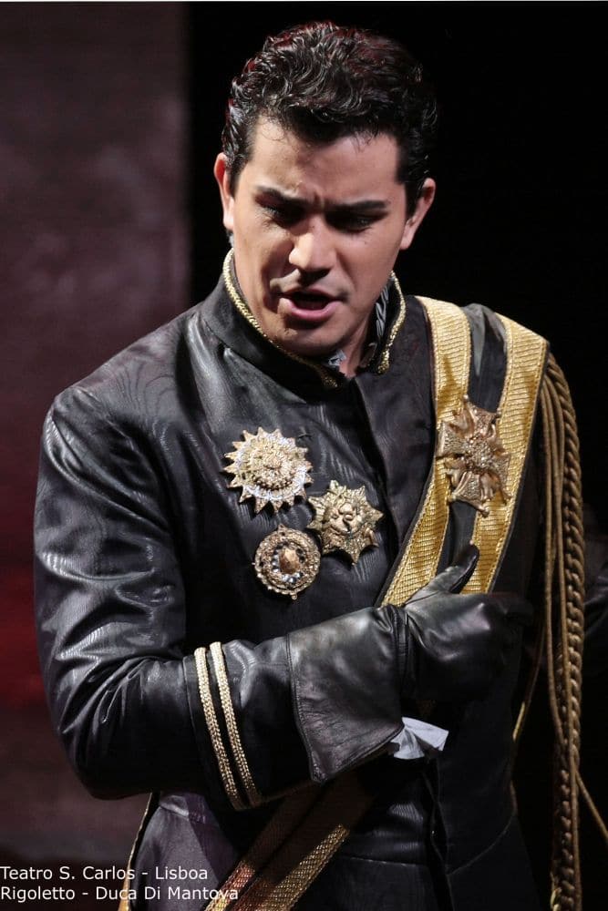 Pirgu als de hertog van Mantua bij het Teatro Nacional de São Carlos in Lissabon.