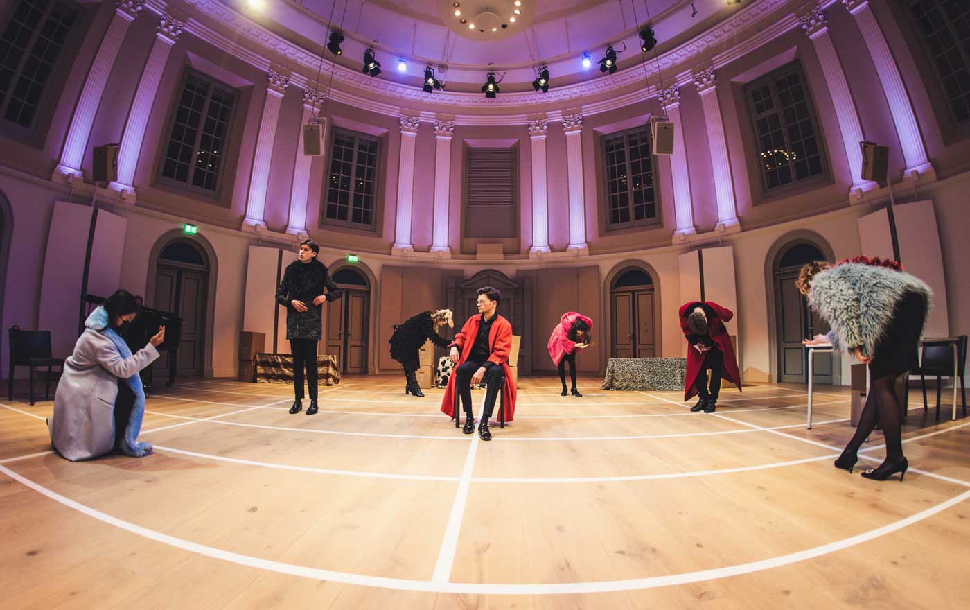 In de zalen: Cendrillon, September Me, Grimes - Place de l'Opera